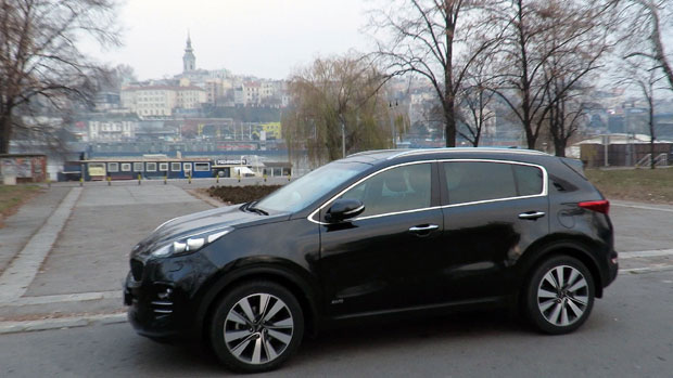 ТЕСТ НОВОСТИ: Кија спортиџ - моћан, леп, економичан(ВИДЕО)